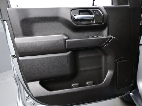 Used 2024 Chevrolet Silverado 1500 Custom AWD/4WD image 9