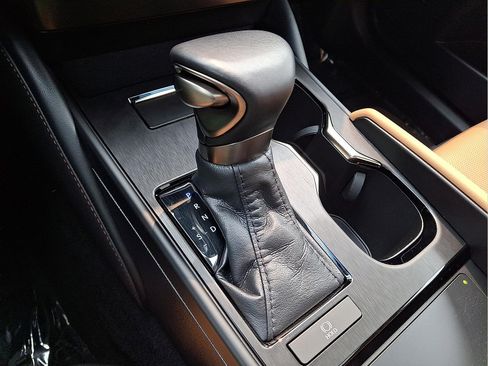 Used 2023 Lexus ES 350 w/ Premium Package FWD image 13