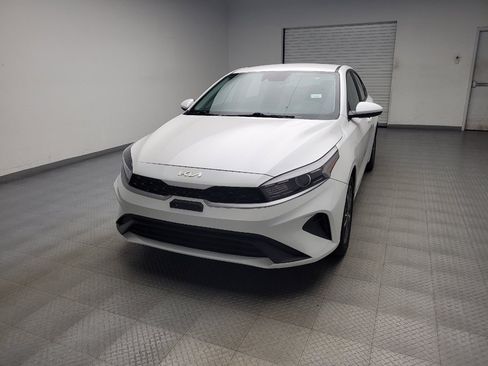 Used 2023 Kia Forte LXS FWD image 15