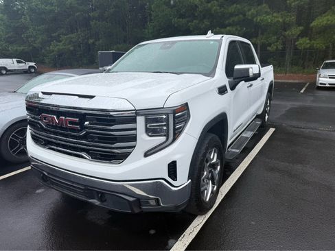 Used 2022 GMC Sierra 1500 SLT w/ SLT Convenience Package AWD/4WD image 1