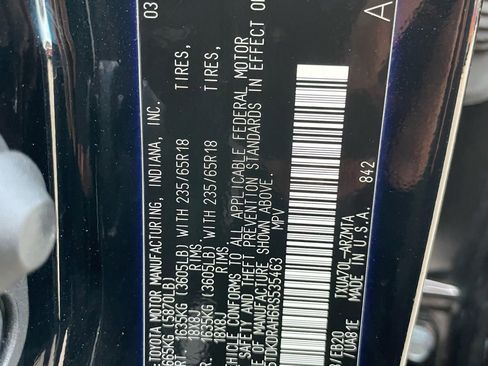 Used 2024 Toyota Highlander XLE image 29