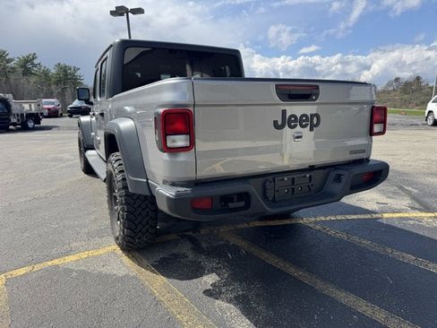 Used 2020 Jeep Gladiator Sport AWD/4WD image 3