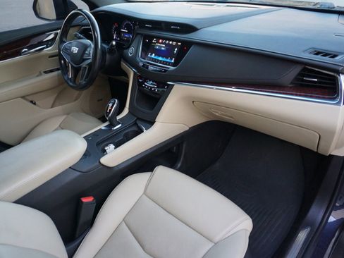 Used 2019 Cadillac XT5 Luxury image 16