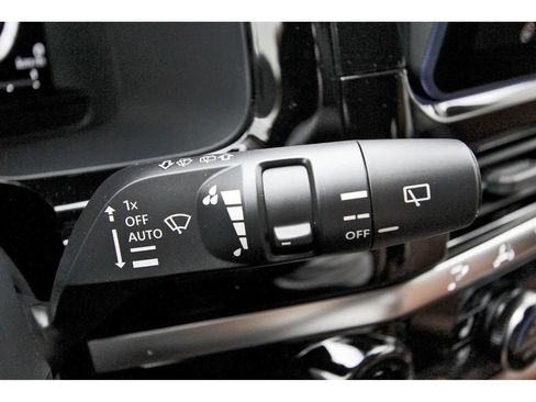 New 2026 Nissan Pathfinder Platinum FWD image 19