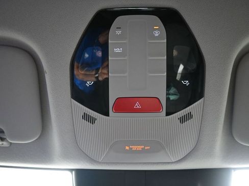 Used 2025 Kia K4 FWD image 17
