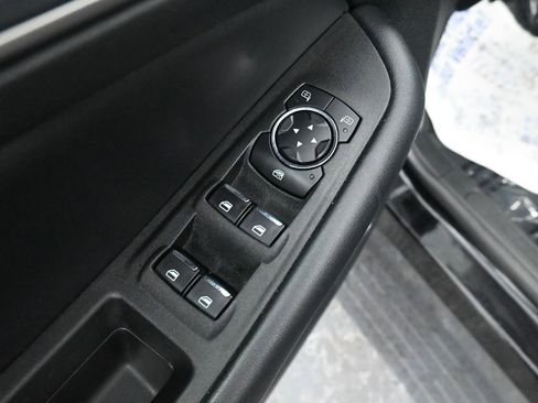 Used 2024 Ford Edge SEL image 29