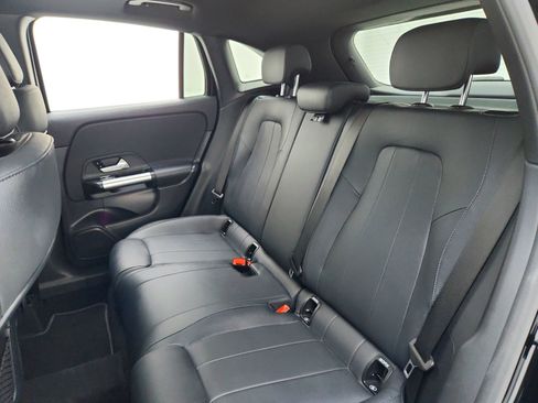 Certified 2023 Mercedes-Benz GLA 250 4MATIC image 27