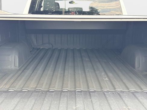 Used 2022 Chevrolet Silverado 1500 LT RWD image 13