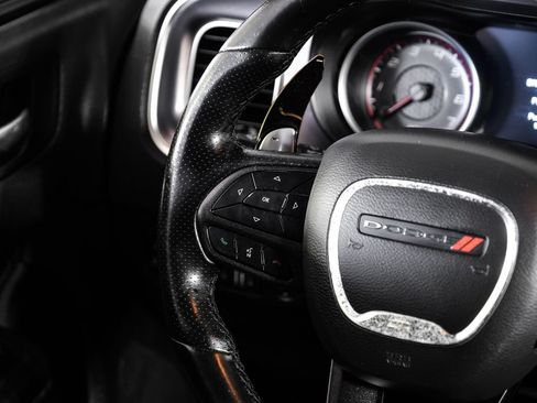 Used 2022 Dodge Charger R/T w/ Performance Handling Group RWD image 13