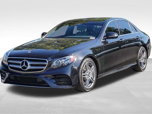 Used 2019 Mercedes-Benz E 300 image 3