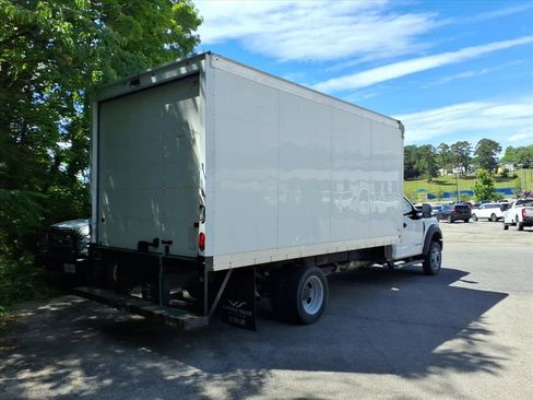 Used 2021 Ford F550 2WD Regular Cab Super Duty image 2