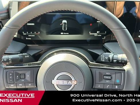 Used 2025 Nissan Kicks SR image 11