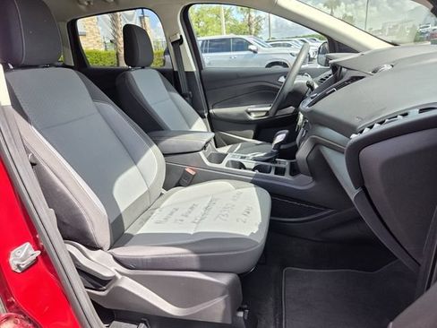 Used 2018 Ford Escape SE w/ SE Sync 3 Package FWD image 17