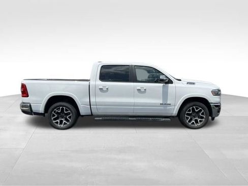 Used 2025 RAM 1500 Laramie AWD/4WD image 8