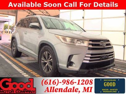 Used 2017 Toyota Highlander LE