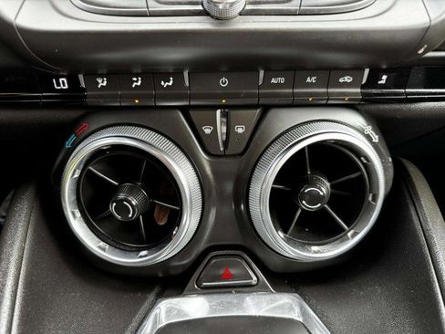 Used 2019 Chevrolet Camaro SS image 35