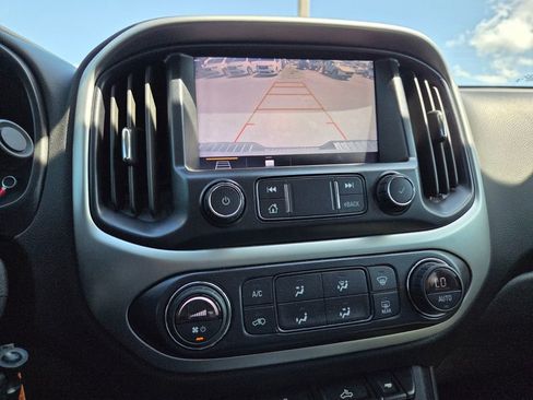 Used 2020 Chevrolet Colorado LT w/ Luxury Package image 29