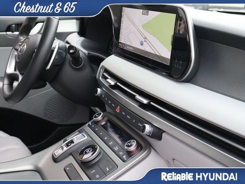 Certified 2025 Hyundai Palisade SEL FWD image 11