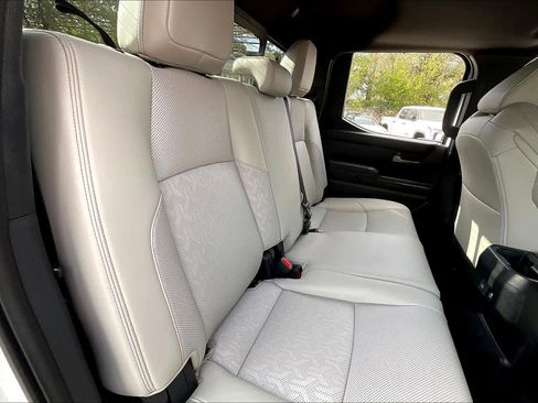 Used 2025 Toyota Tacoma Limited image 19