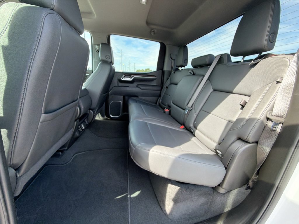 Used 2025 GMC Sierra 1500 SLT AWD/4WD image 28