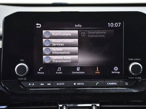 Used 2023 Nissan Pathfinder SV FWD image 17
