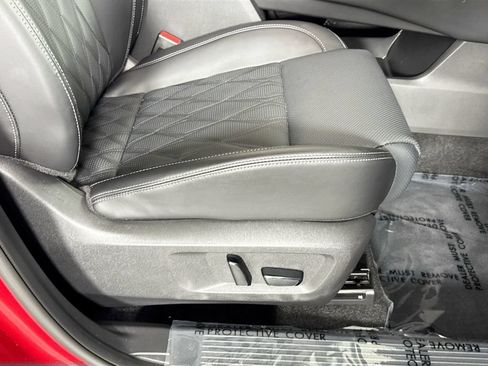 Used 2025 Nissan Rogue Platinum w/ Platinum Premium Package FWD image 38
