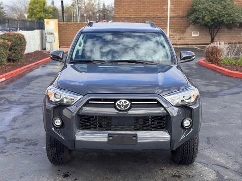 Used 2024 Toyota 4Runner SR5 Premium w/ Moonroof Package image 9