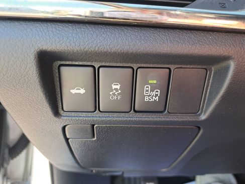 Used 2014 Toyota Avalon XLE Touring image 28