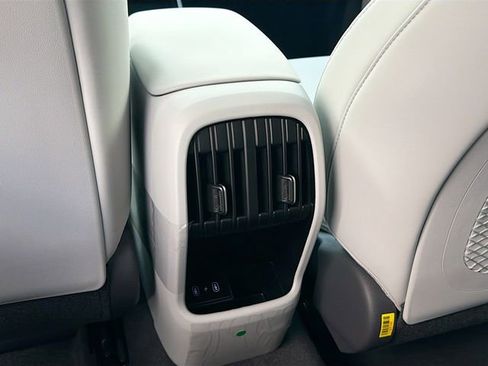 New 2026 Hyundai Kona SEL Premium image 25