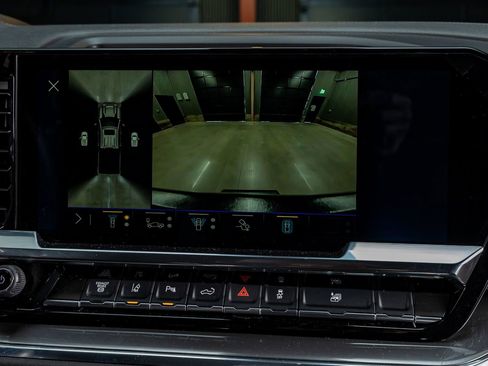 Used 2025 Chevrolet Silverado 2500 High Country w/ LPO, Dark Essentials Package image 26