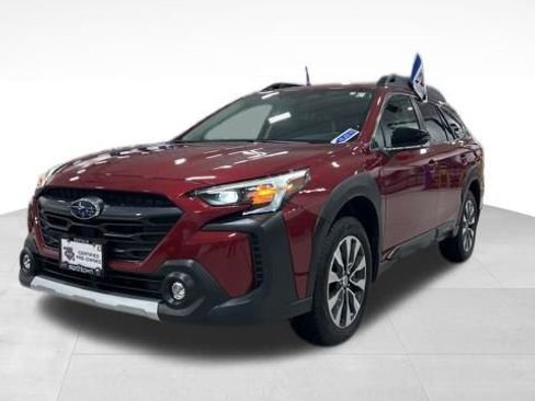 Certified 2025 Subaru Outback Limited image 3