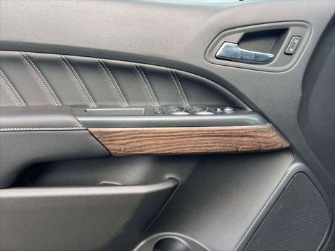 Used 2022 GMC Canyon Denali image 17