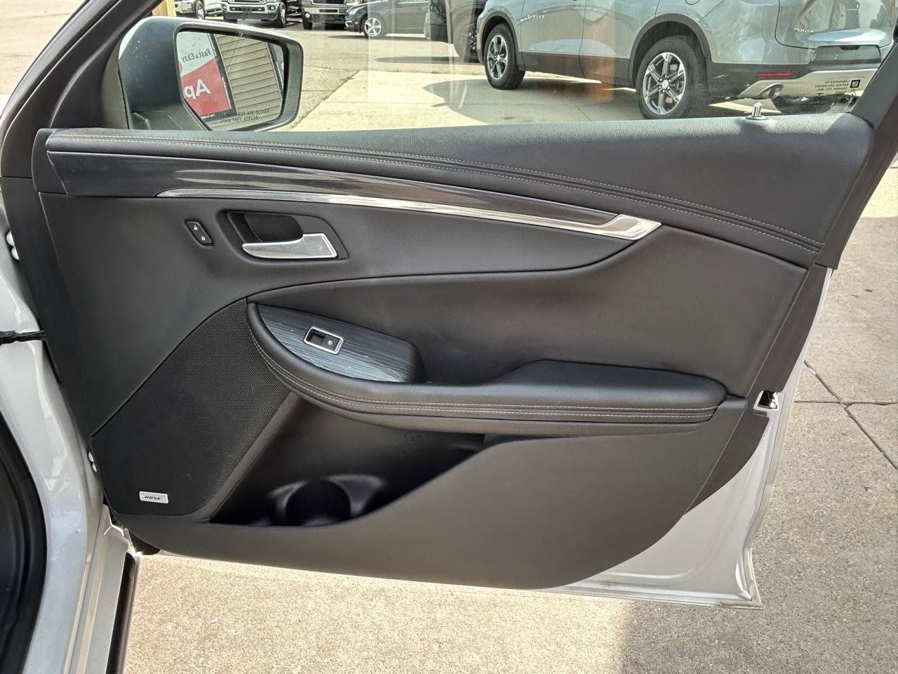 Used 2016 Chevrolet Impala LT w/ Leather Package FWD image 16