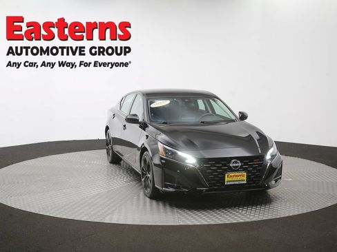 Used 2024 Nissan Altima 2.5 SR FWD image 52
