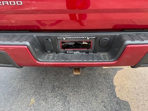 Used 2021 Chevrolet Colorado LT w/ LT Convenience Package AWD/4WD image 28