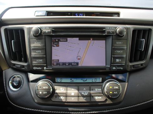 Used 2014 Toyota RAV4 Limited w/ Technology Package AWD/4WD image 23