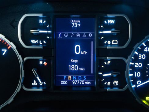 Used 2018 Toyota Tundra SR5 w/ TRD Sport Package AWD/4WD image 46
