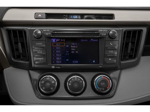 Used 2015 Toyota RAV4 LE image 7