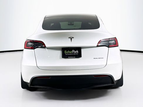 Used 2023 Tesla Model Y Long Range image 7