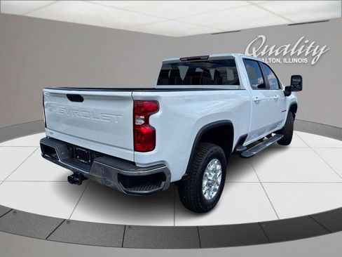 Used 2022 Chevrolet Silverado 2500 LT w/ Convenience Package AWD/4WD image 4