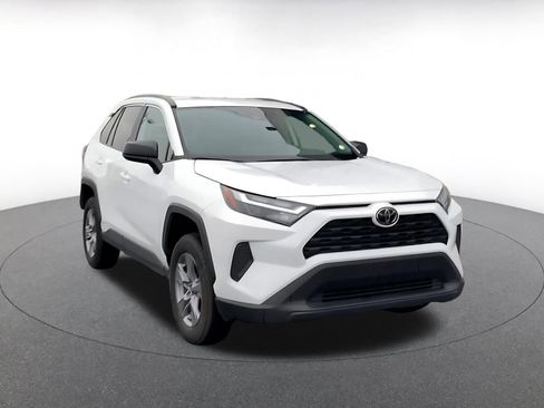 Used 2025 Toyota RAV4 LE image 3