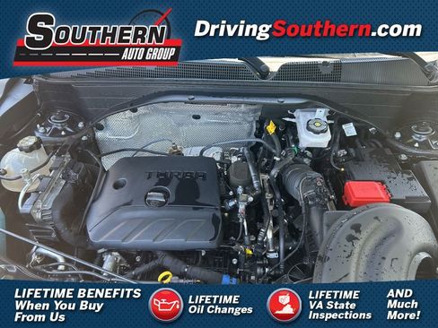 Used 2025 Chevrolet TrailBlazer LT FWD image 1