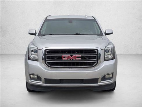 Used 2015 GMC Yukon XL SLE image 2