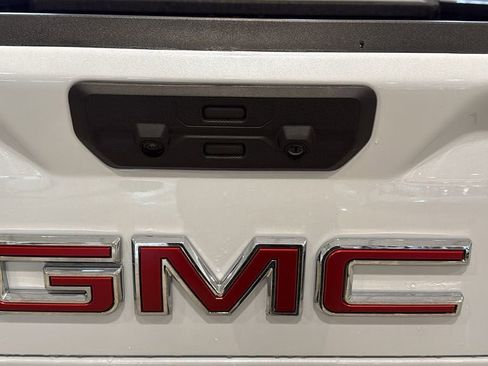 New 2026 GMC Sierra 1500 SLT w/ SLT Premium Plus Package image 9