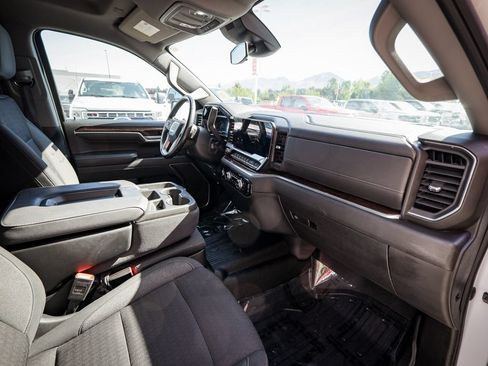 Used 2023 GMC Sierra 1500 SLE AWD/4WD image 20