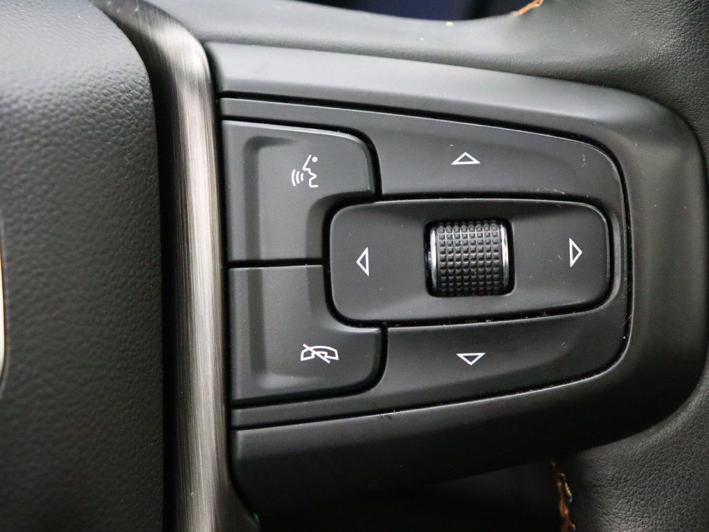 Used 2023 GMC Yukon AT4 w/ LPO, Floor Liner Package AWD/4WD image 32