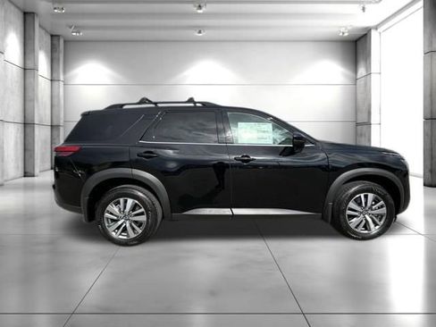 New 2026 Nissan Pathfinder SL AWD/4WD image 9