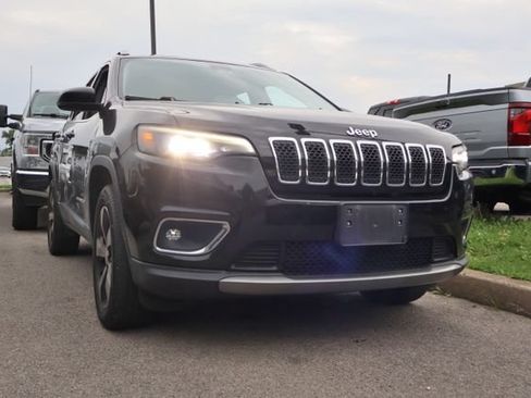 Used 2019 Jeep Cherokee Limited AWD/4WD image 6