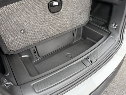 New 2025 Jeep Grand Cherokee L Limited w/ Black Appearance Package image 22