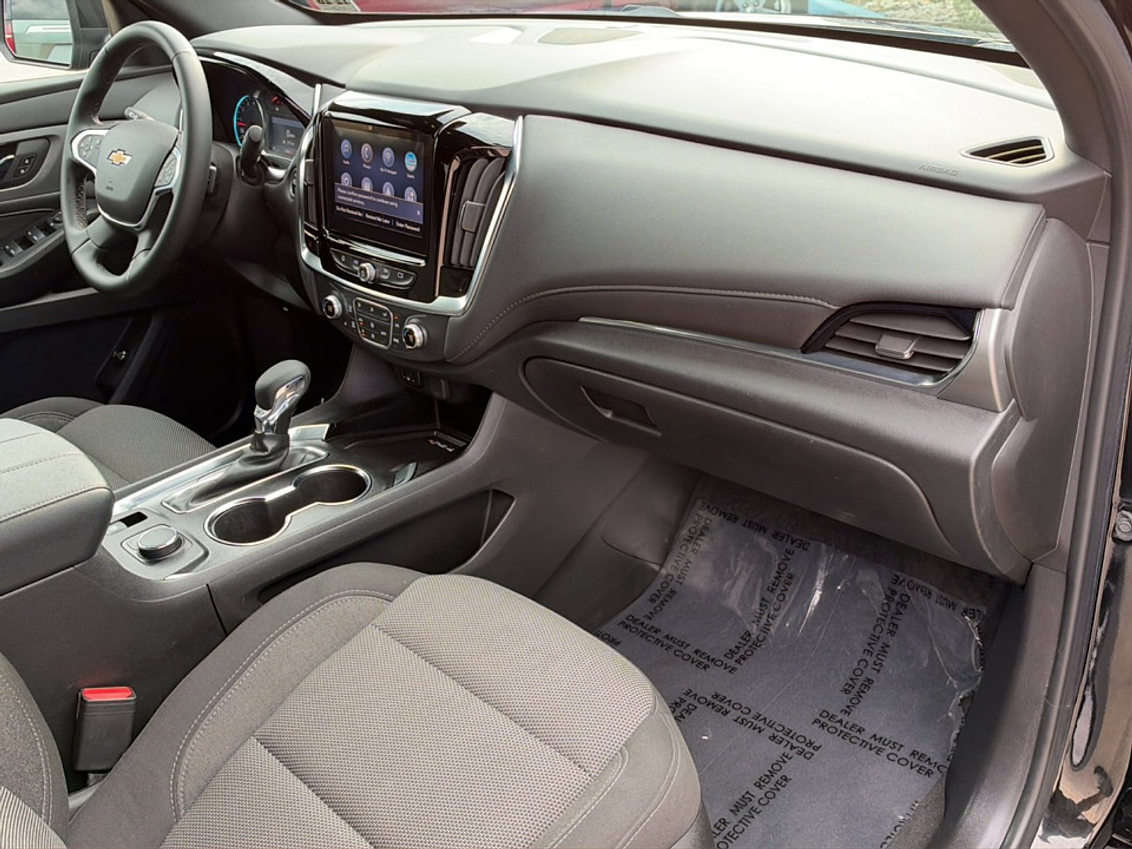 Used 2023 Chevrolet Traverse LT FWD image 11